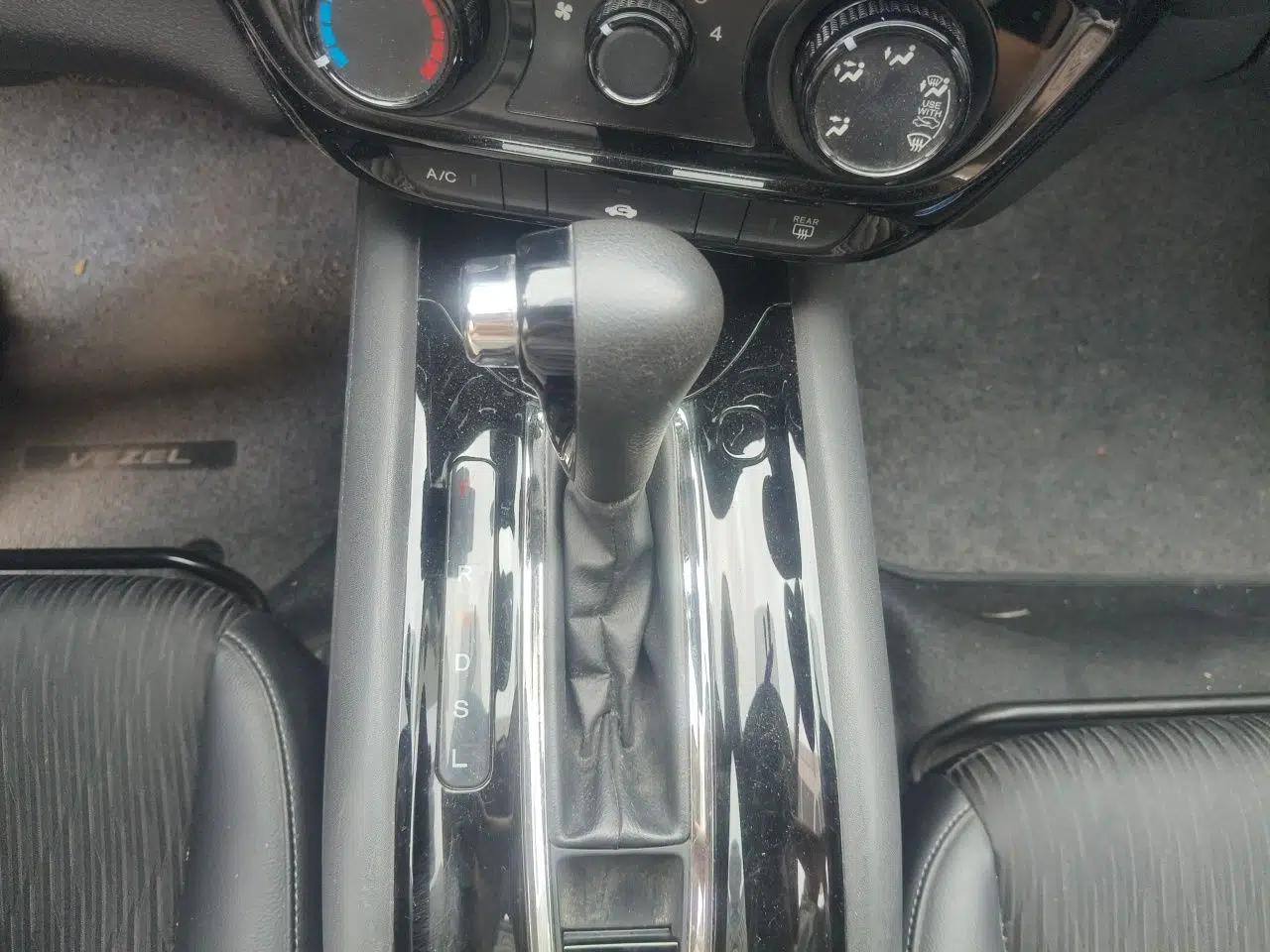 Honda Vezel 2020 1.5L CVT Pioneer Edition — миниатюра 15