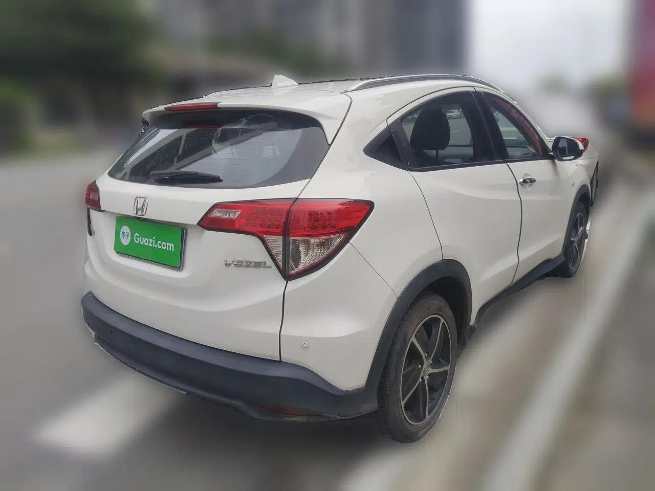 Honda Vezel 2020 1.5L CVT Pioneer Edition — миниатюра 6