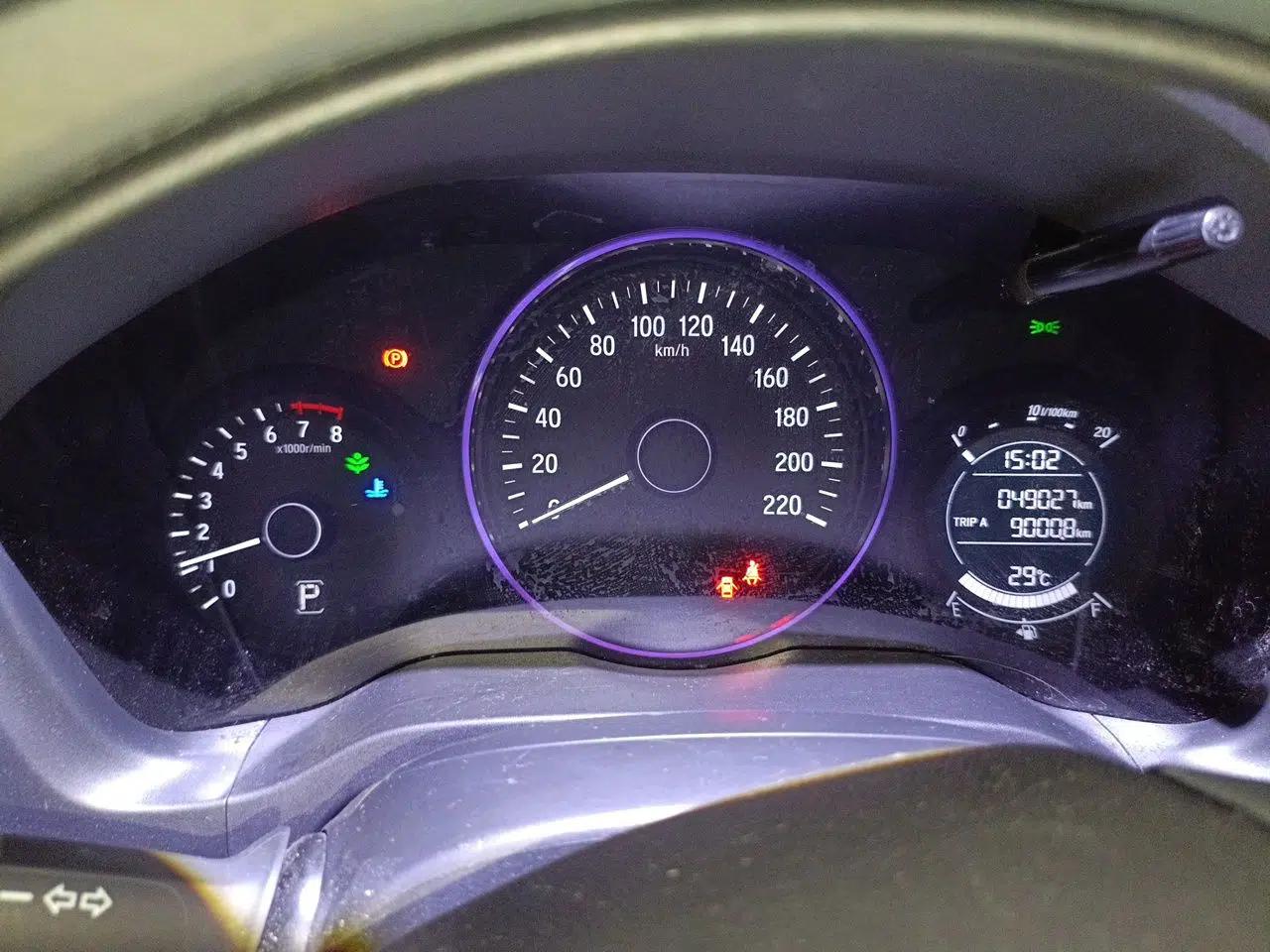 Honda Vezel 2020 1.5L CVT Pioneer Edition — миниатюра 12
