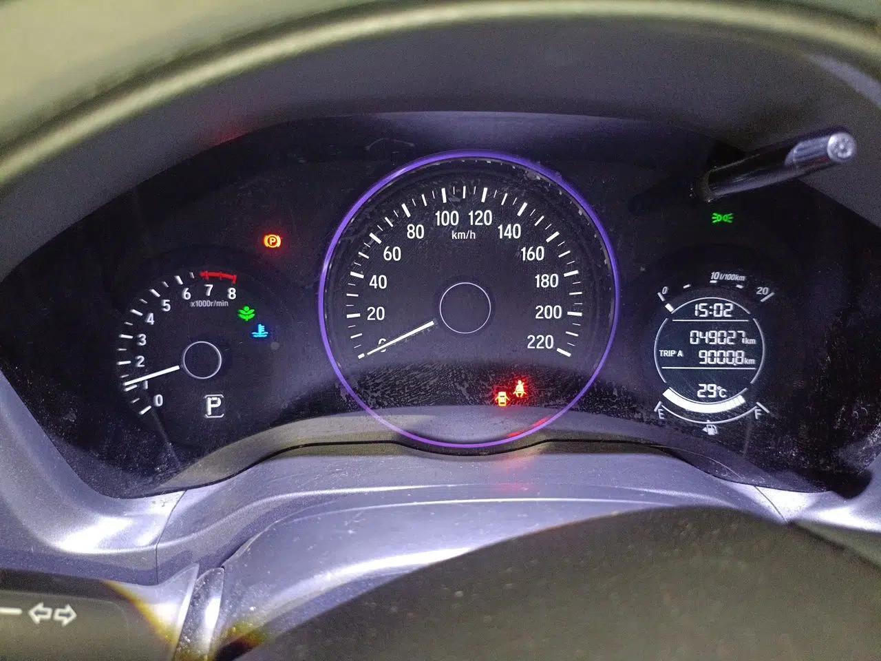 Honda Vezel 2020 1.5L CVT Pioneer Edition — миниатюра 13