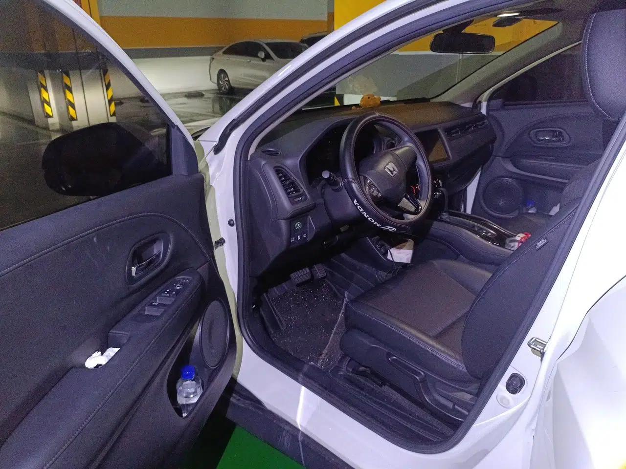 Honda Vezel 2020 1.5L CVT Pioneer Edition — миниатюра 17