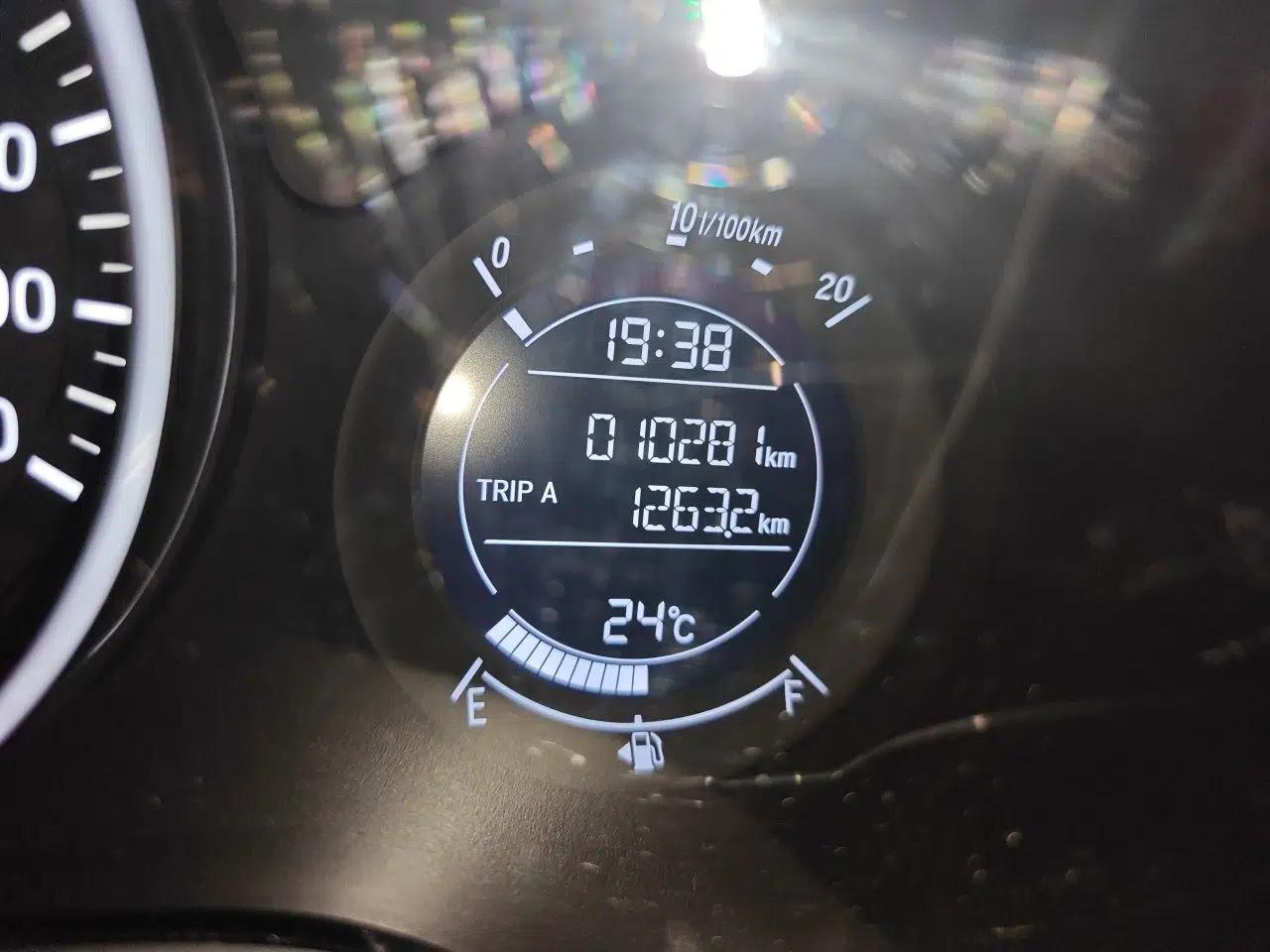 Honda Vezel 2022 1.5L CVT Elite Smart Edition — миниатюра 13