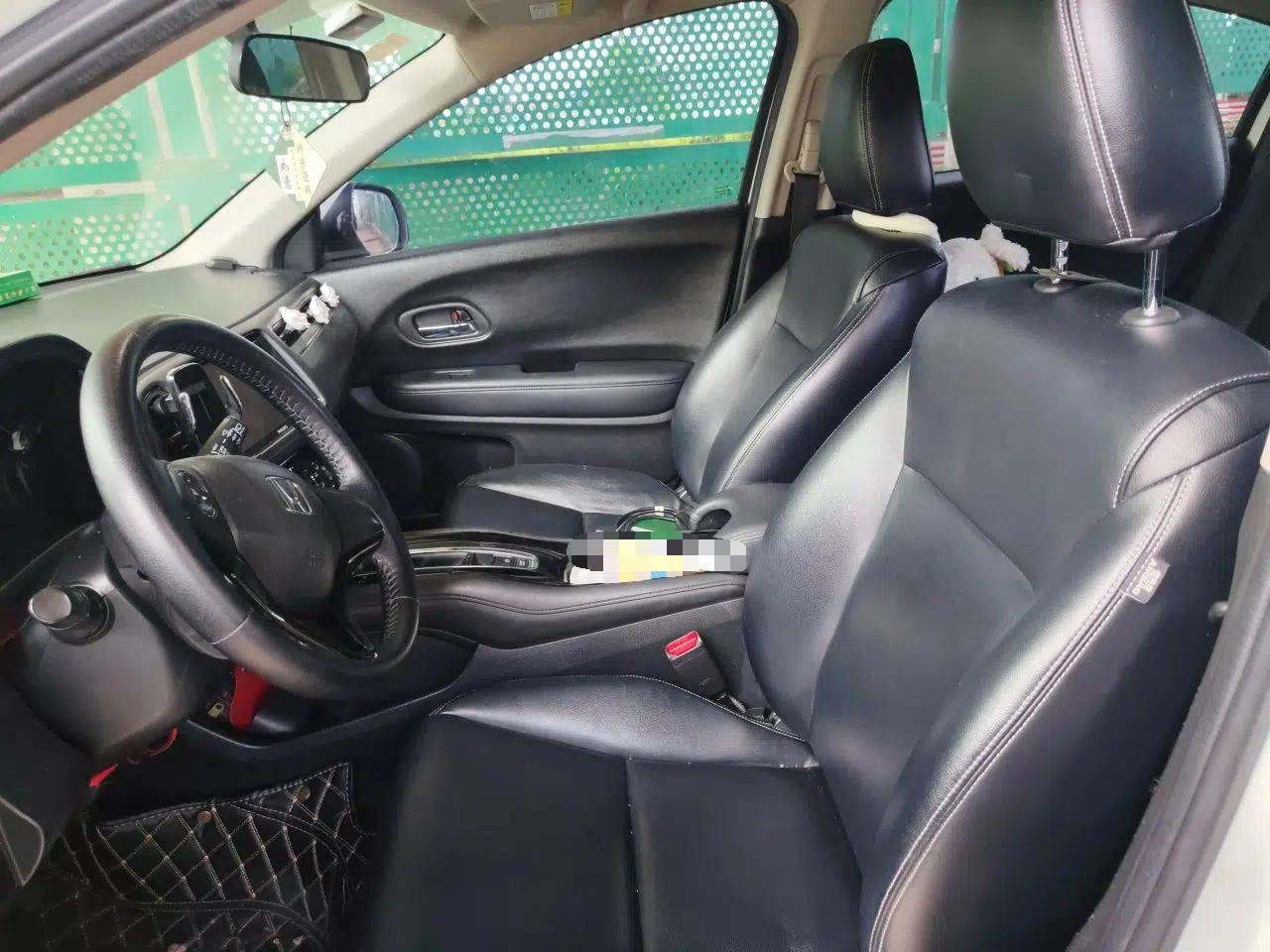 Honda Vezel 2017 1.8L CVT Front-Wheel Drive Pioneer Edition — миниатюра 16