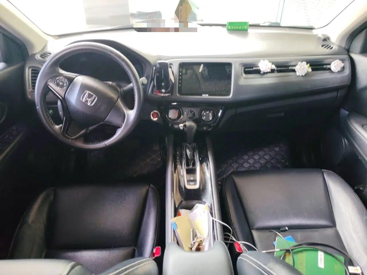 Honda Vezel 2017 1.8L CVT Front-Wheel Drive Pioneer Edition — миниатюра 10
