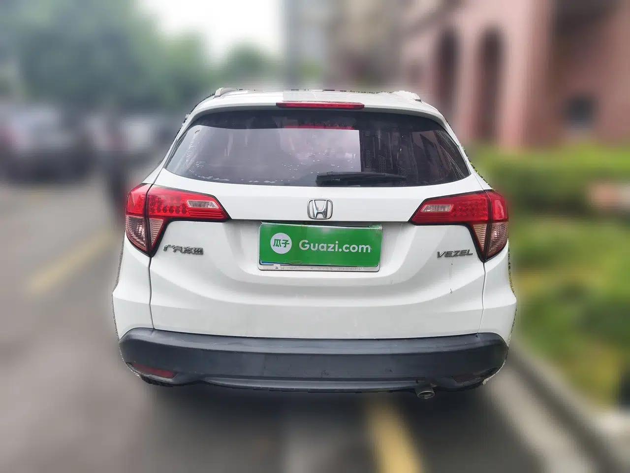 Honda Vezel 2015 1.8L CVT 2WD Elite Model — миниатюра 5