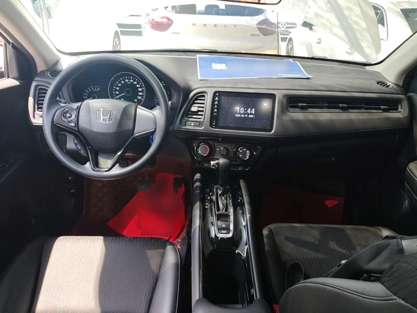 Honda Vezel 2020 1.5L CVT Pioneer Edition — миниатюра 13