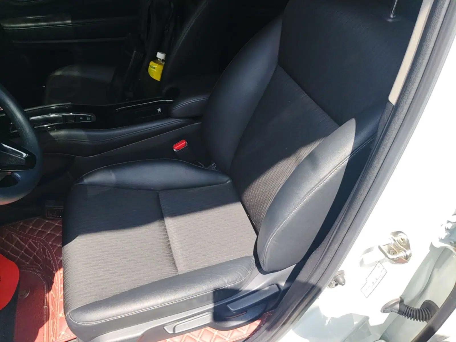 Honda Vezel 2020 1.5L CVT Pioneer Edition — миниатюра 18