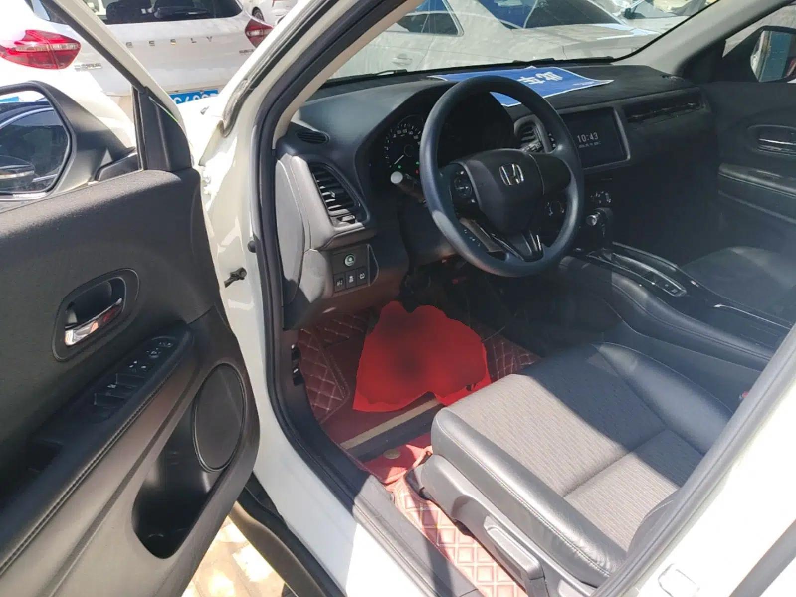 Honda Vezel 2020 1.5L CVT Pioneer Edition — миниатюра 19