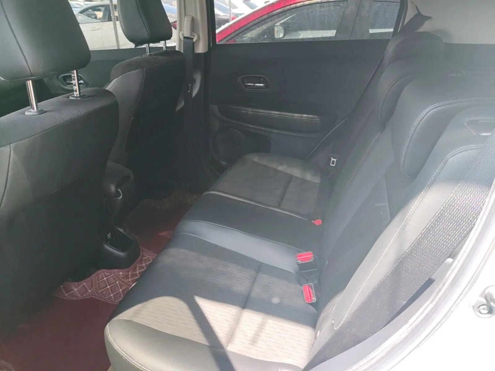 Honda Vezel 2020 1.5L CVT Pioneer Edition — миниатюра 20
