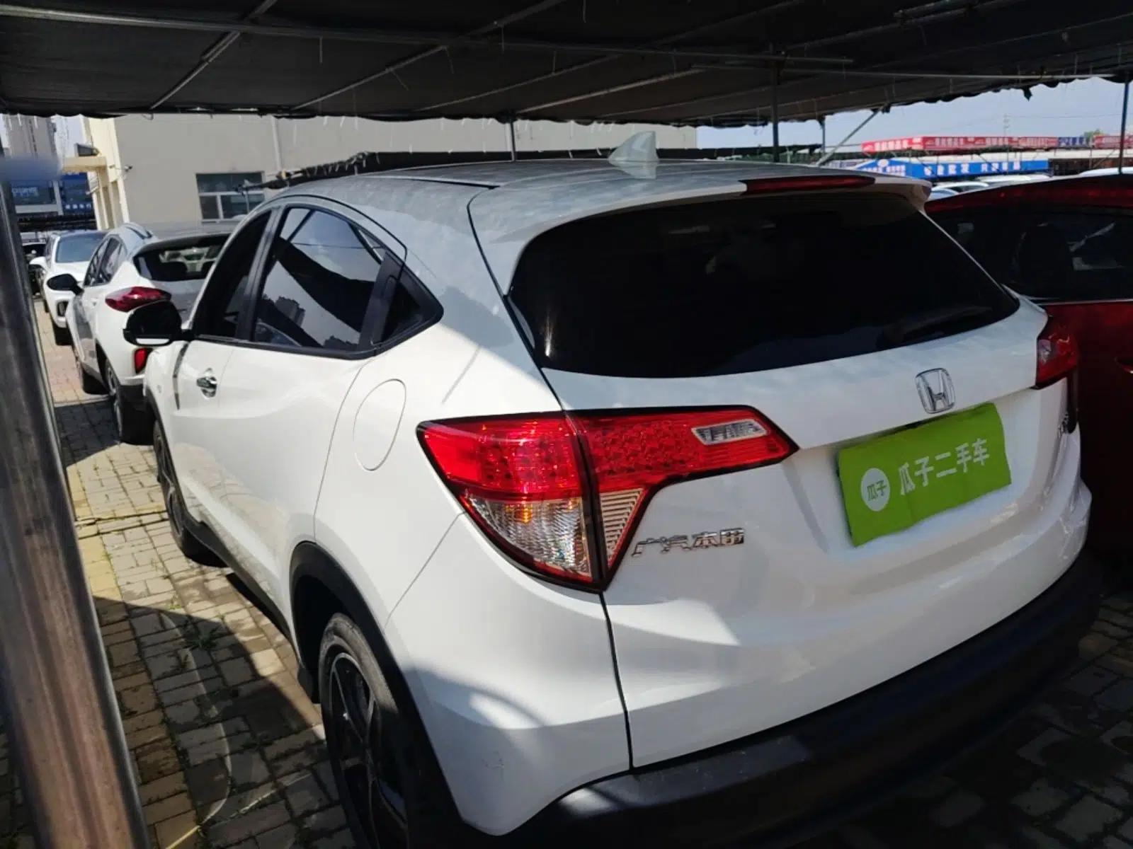 Honda Vezel 2020 1.5L CVT Pioneer Edition — миниатюра 4