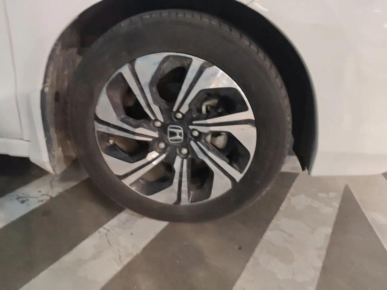 Honda Crider 2016 1.8L CVT Comfort Version — миниатюра 8