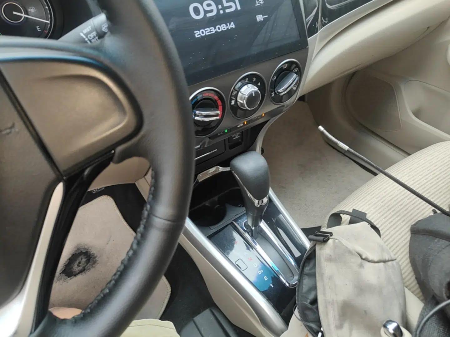 Honda Crider 2015 1.8L automatic comfort version — миниатюра 16