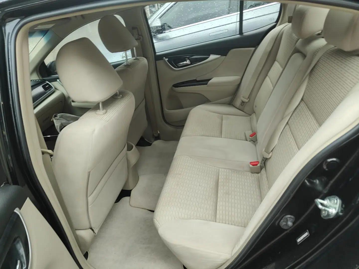 Honda Crider 2015 1.8L automatic comfort version — миниатюра 19