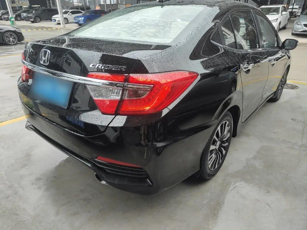 Honda Crider 2015 1.8L automatic comfort version — миниатюра 4