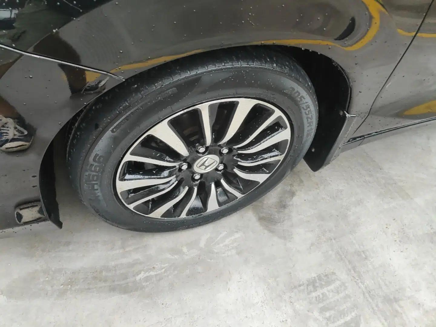 Honda Crider 2015 1.8L automatic comfort version — миниатюра 9