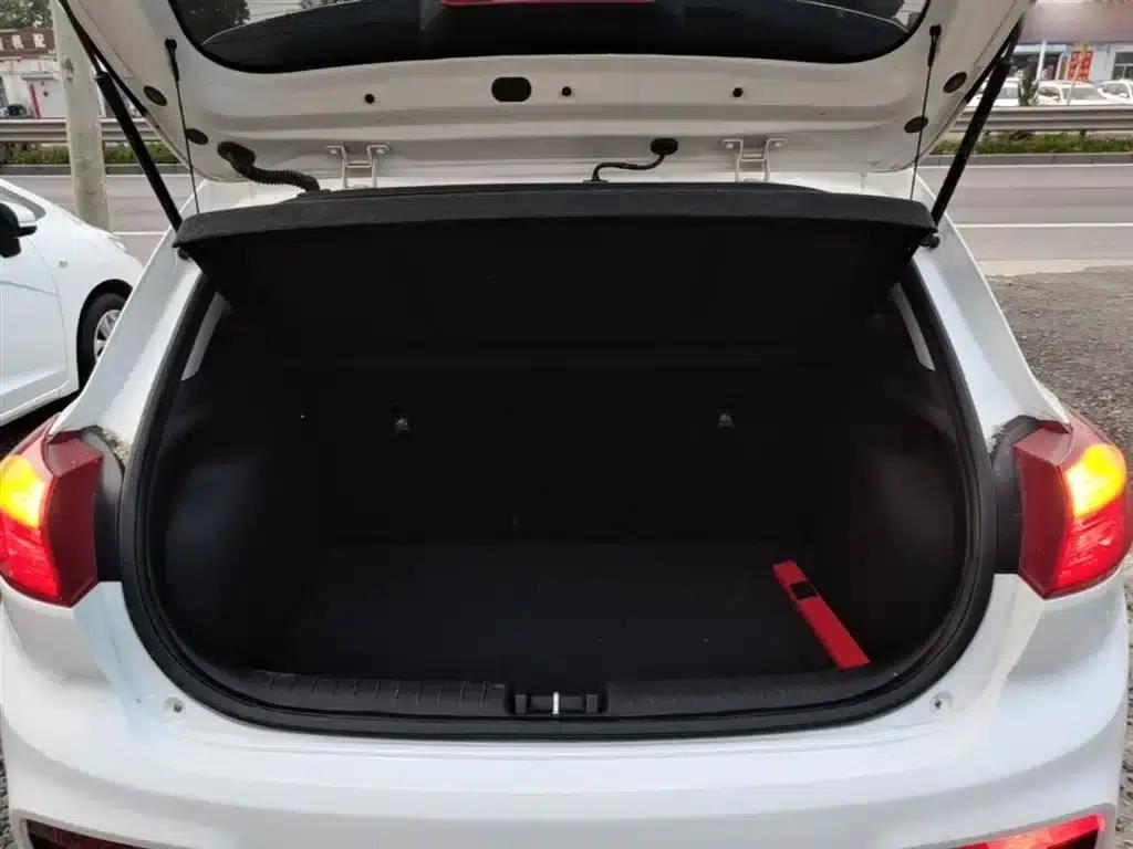 2017 Hyundai Verna RV 1.4L Automatic GLS (China VI Emission Standard) — миниатюра 19