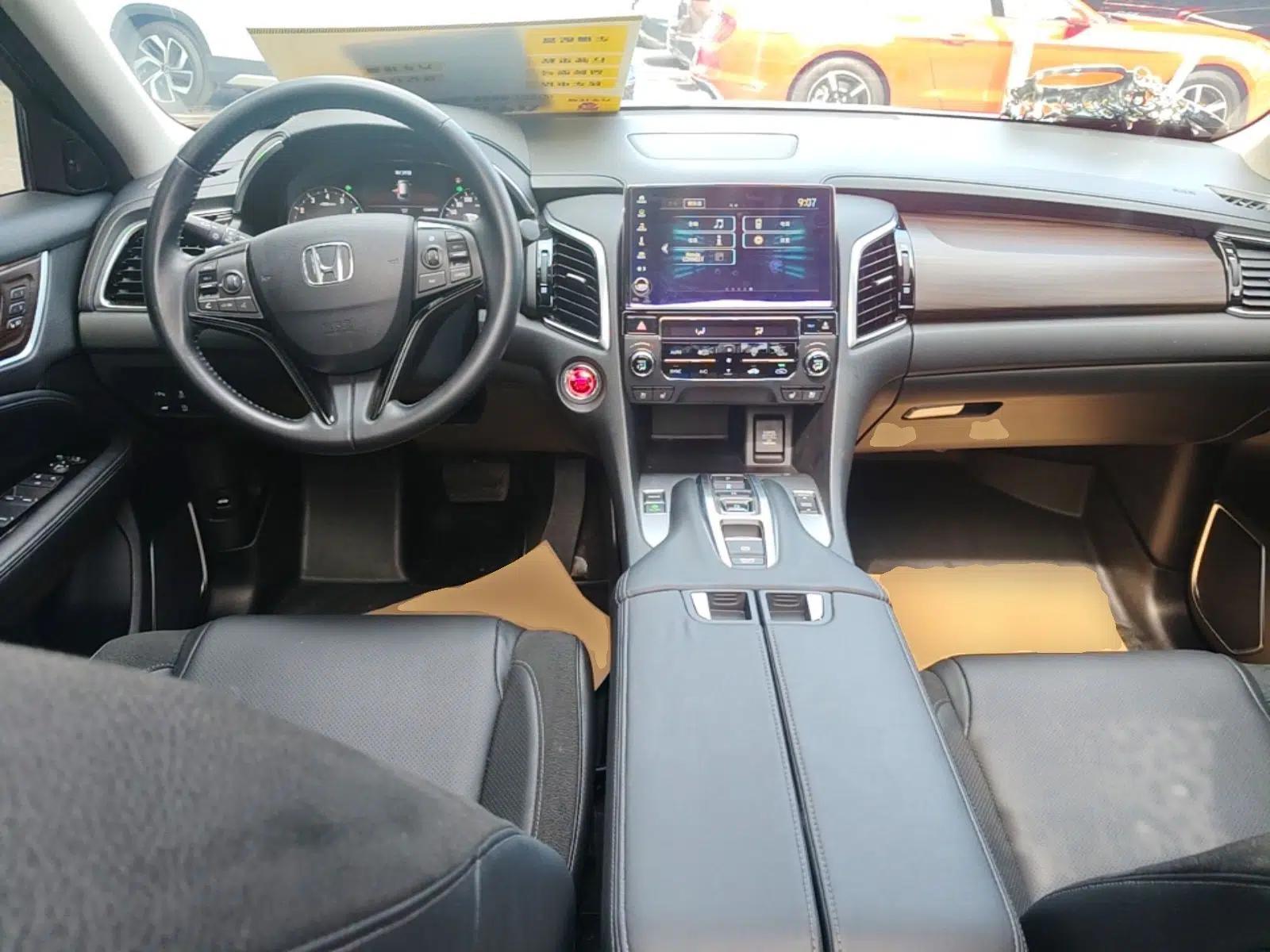Honda Avancier 2017 370TURBO Four-Wheel Drive Prestige Edition — миниатюра 13