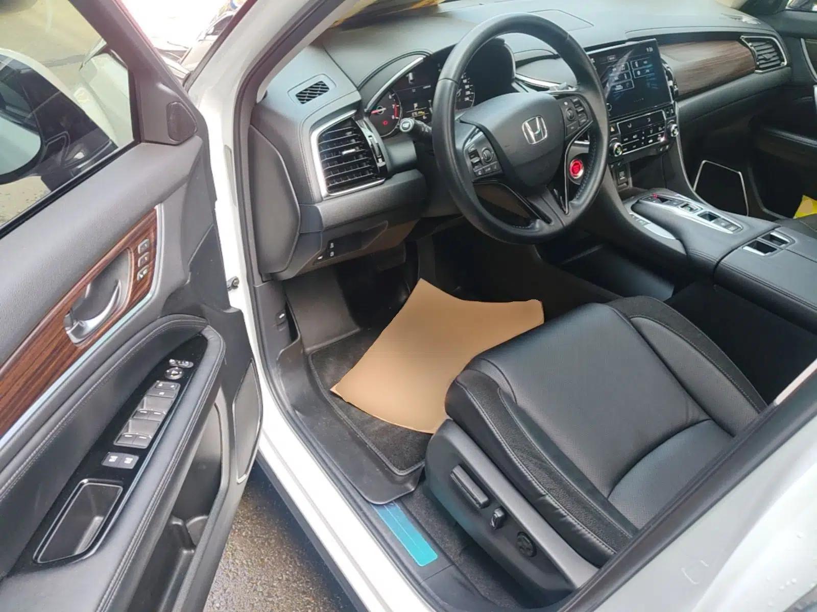 Honda Avancier 2017 370TURBO Four-Wheel Drive Prestige Edition — миниатюра 19