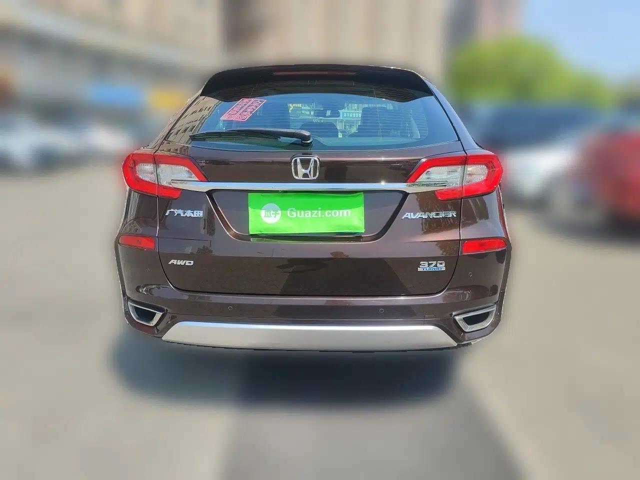Honda Avancier 2017 370TURBO Four-Wheel Drive Prestige Edition — миниатюра 5