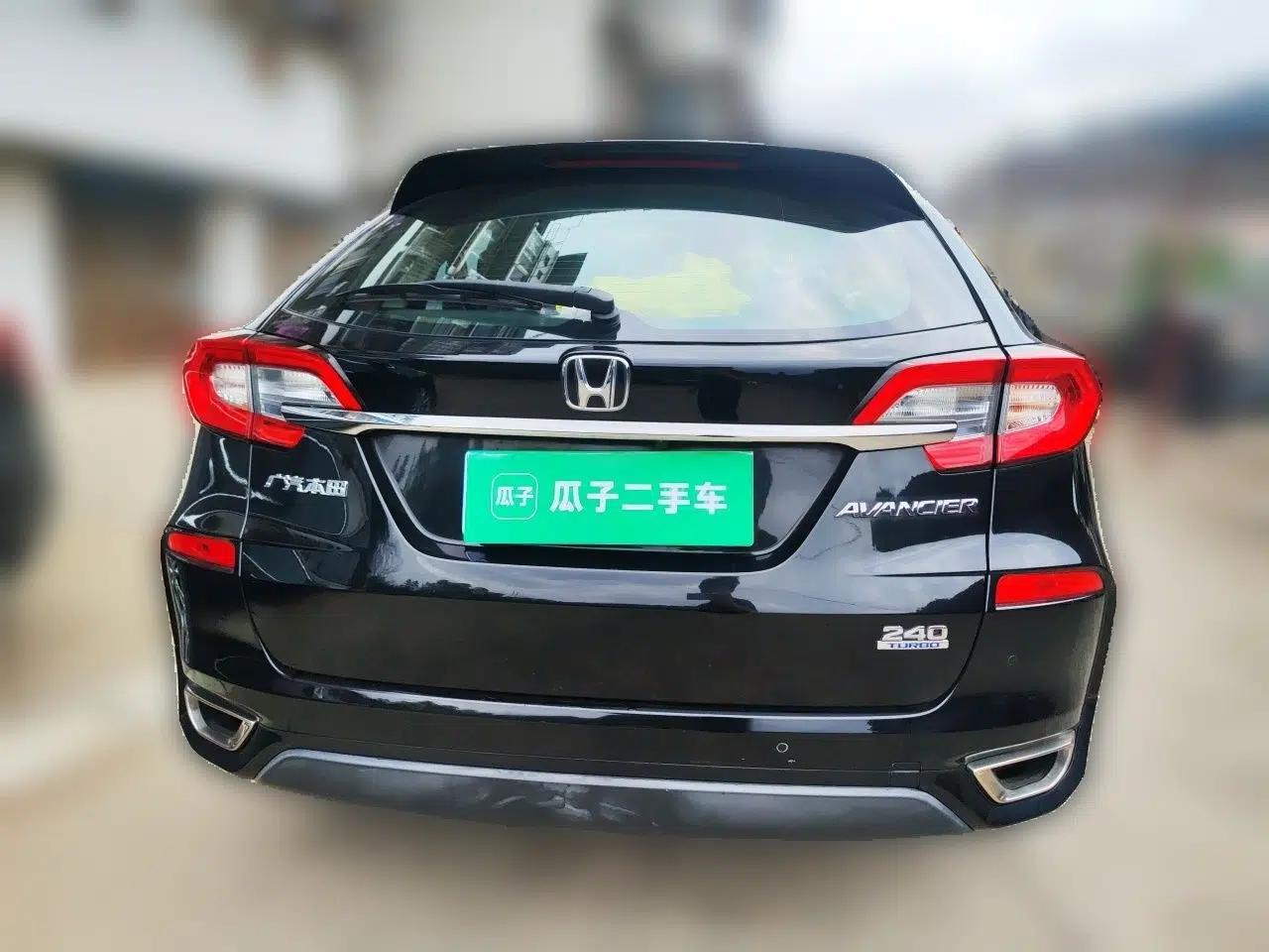 Honda Avancier 2017 240TURBO Two-Wheel Drive Elite Edition — миниатюра 5