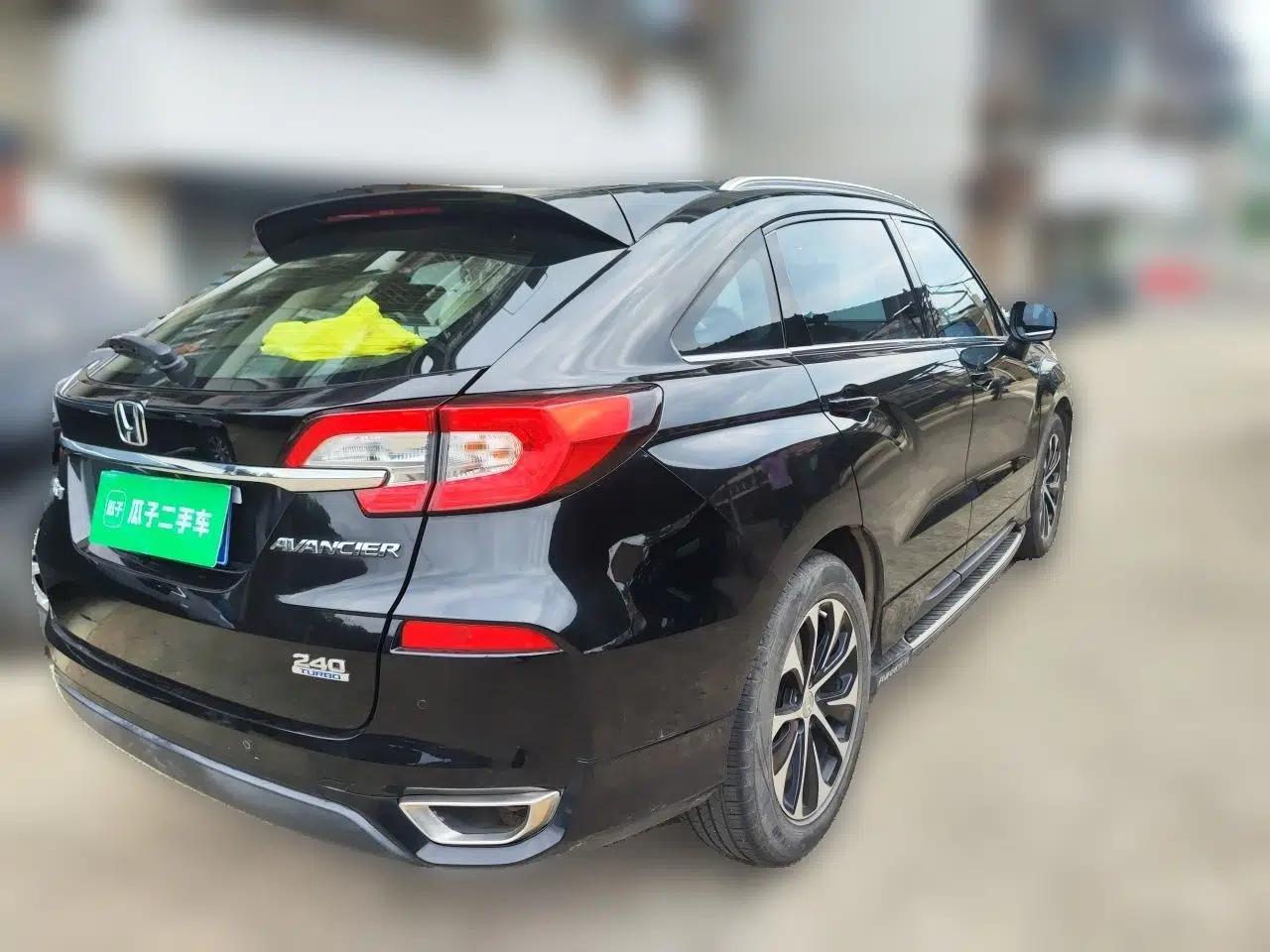 Honda Avancier 2017 240TURBO Two-Wheel Drive Elite Edition — миниатюра 6