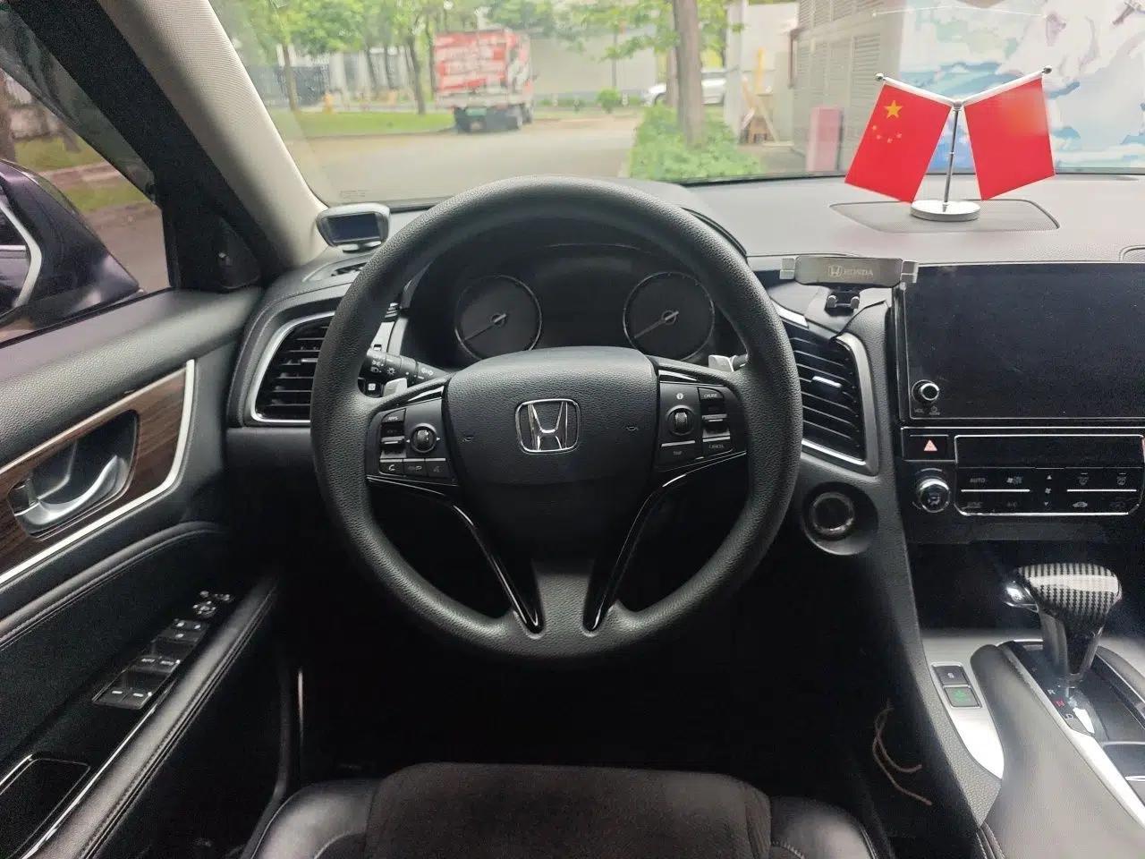 Honda Avancier 2017 240TURBO Two-Wheel Drive Elite Edition — миниатюра 11