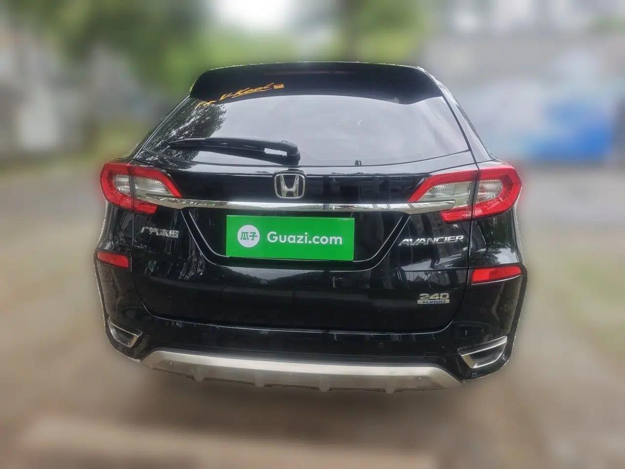 Honda Avancier 2017 240TURBO Two-Wheel Drive Elite Edition — миниатюра 5