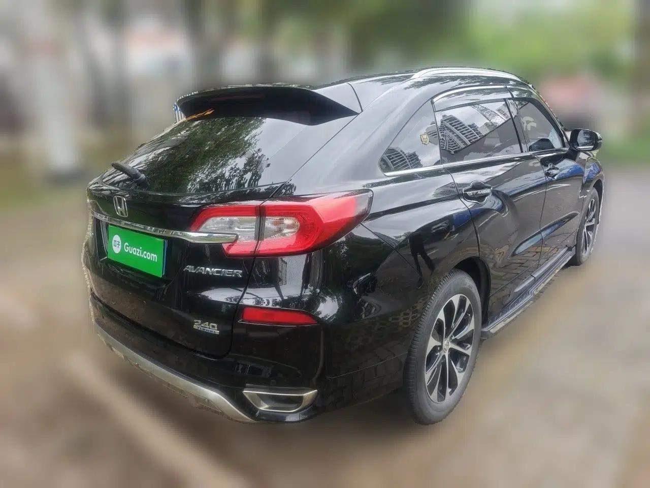 Honda Avancier 2017 240TURBO Two-Wheel Drive Elite Edition — миниатюра 6
