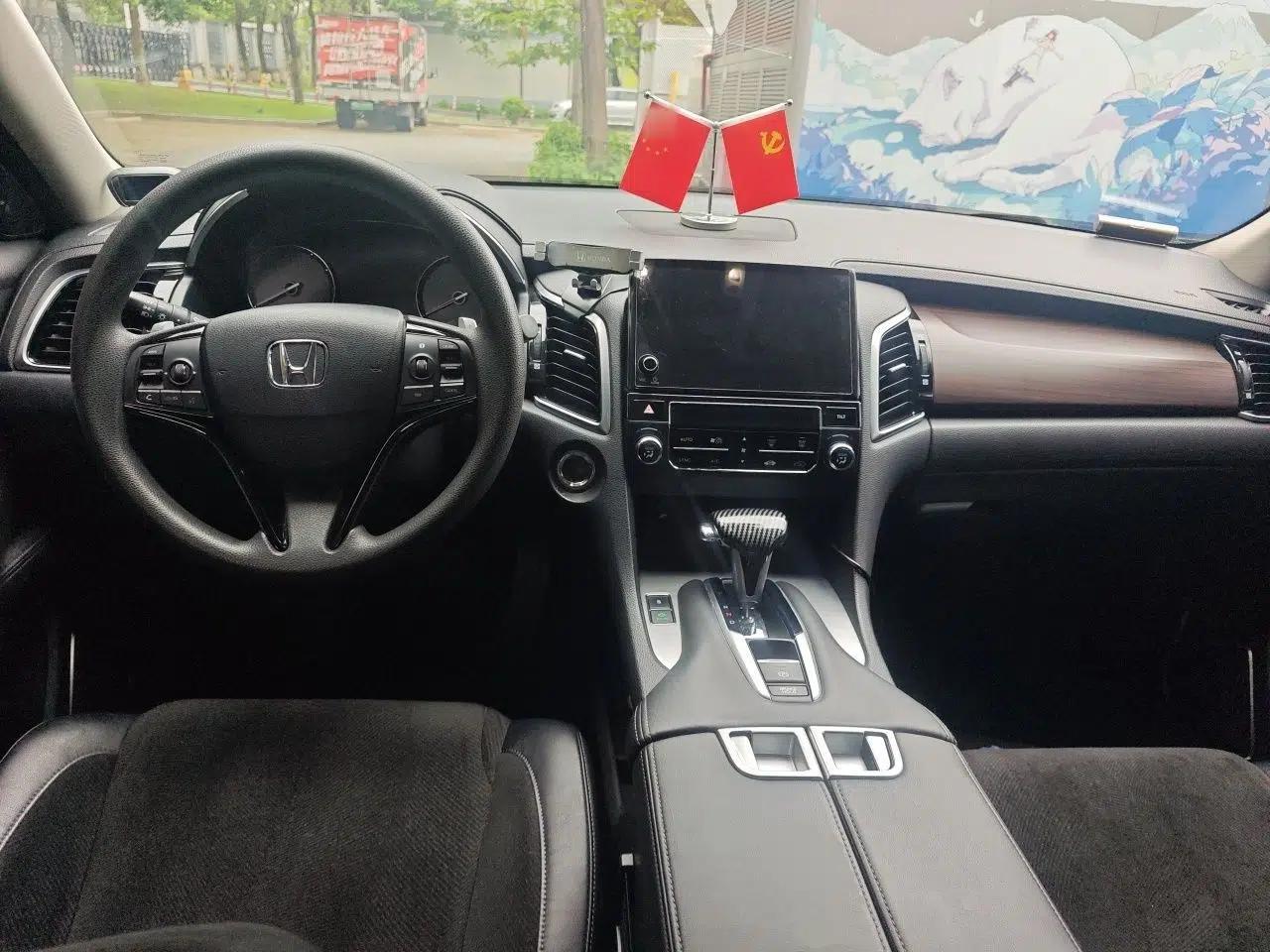 Honda Avancier 2017 240TURBO Two-Wheel Drive Elite Edition — миниатюра 10