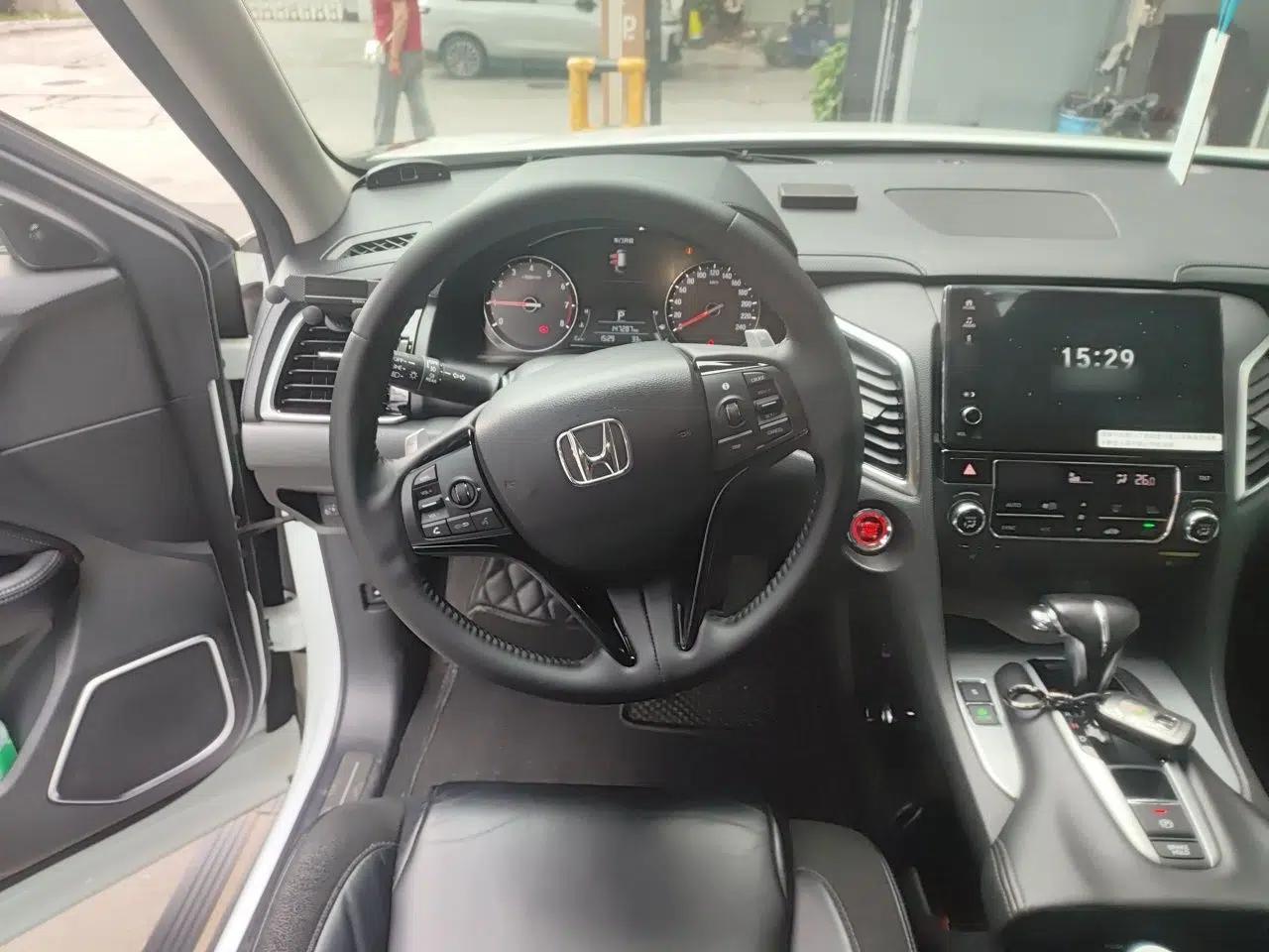 Honda Avancier 2017 240TURBO Two-Wheel Drive Luxury Edition — миниатюра 11