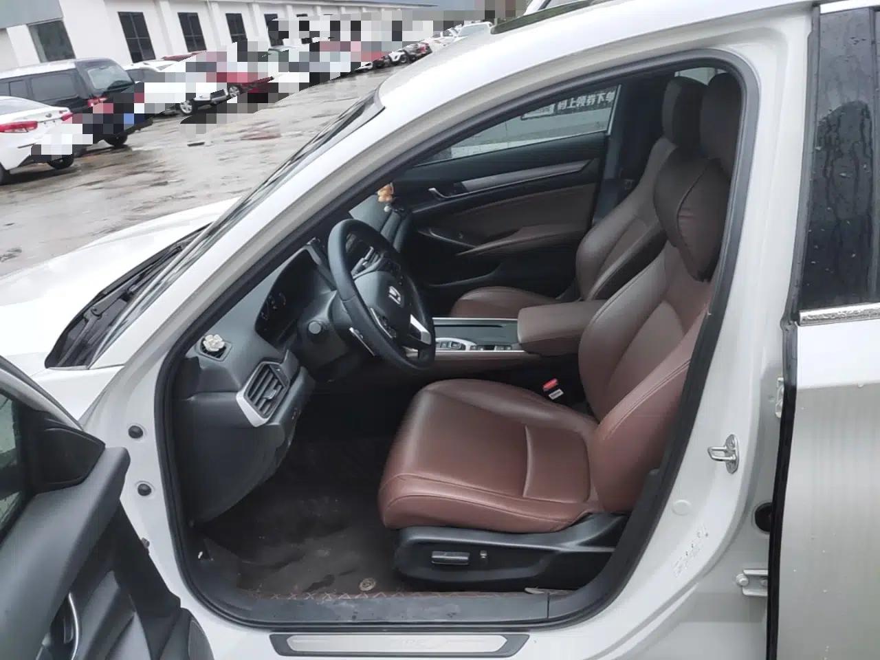 Honda Inspire 2022 Lingpai Hybrid 2.0L Pure Elegant Edition — миниатюра 18