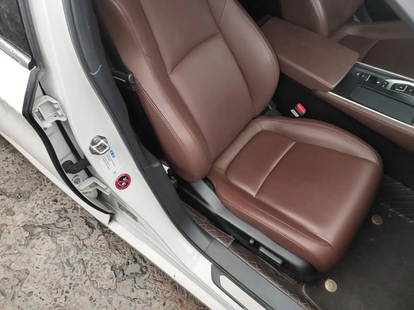 Honda Inspire 2022 Lingpai Hybrid 2.0L Pure Elegant Edition — миниатюра 23