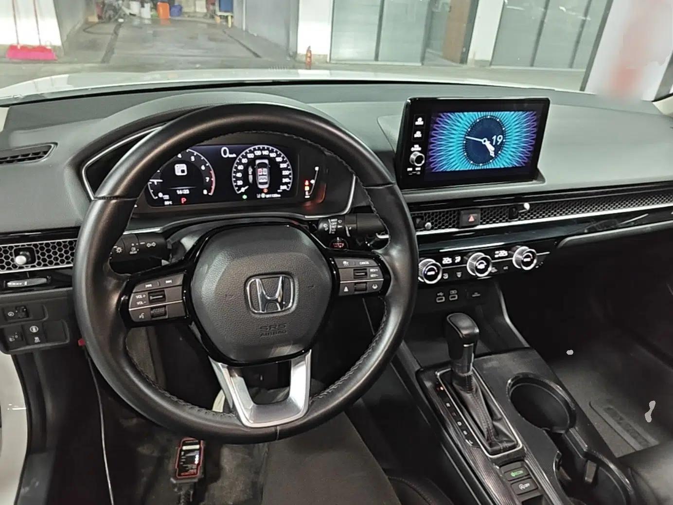 Honda Integra 2023 240TURBO CVT Luxury Edition — миниатюра 13