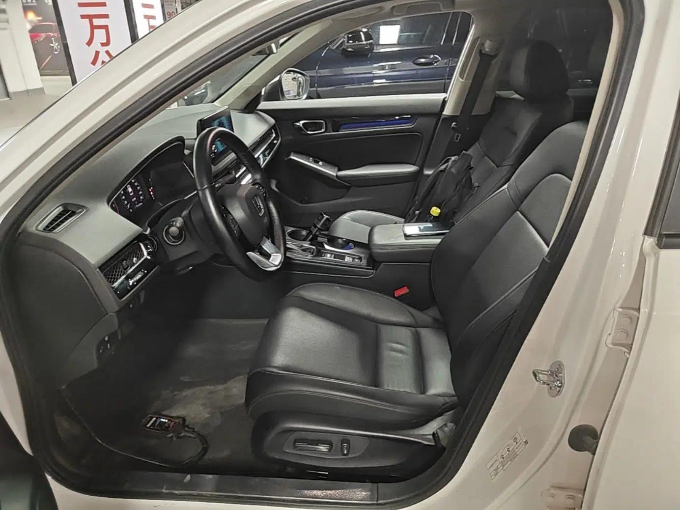 Honda Integra 2023 240TURBO CVT Luxury Edition — миниатюра 18