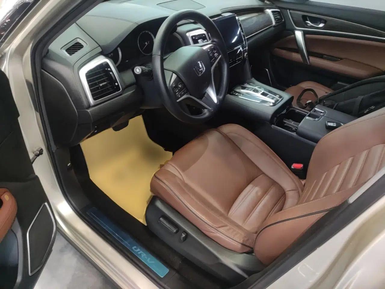 Honda UR-V 2017 370TURBO 2WD Prestige Edition China V — миниатюра 18