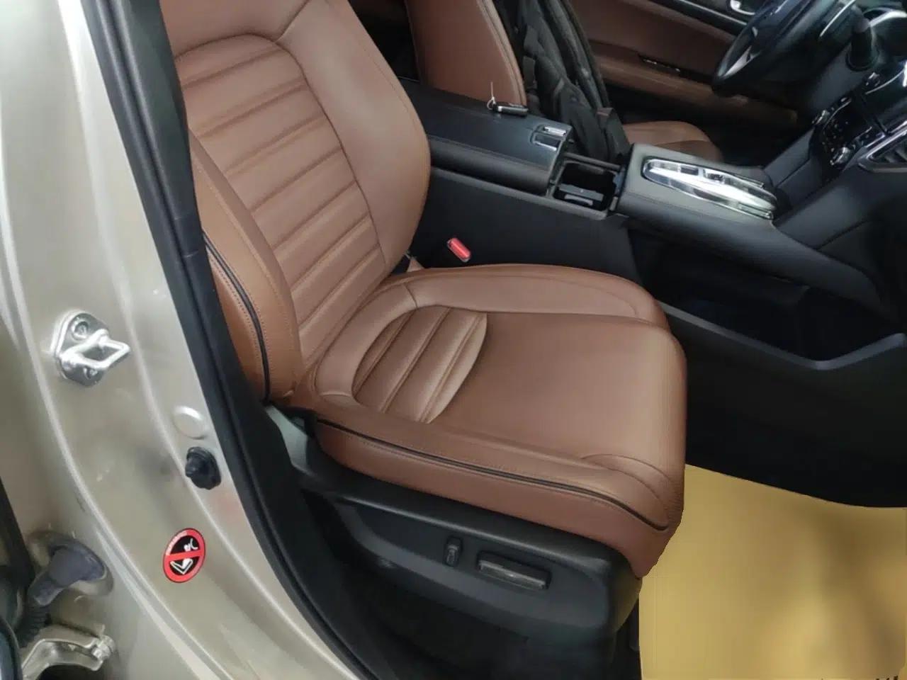 Honda UR-V 2017 370TURBO 2WD Prestige Edition China V — миниатюра 23