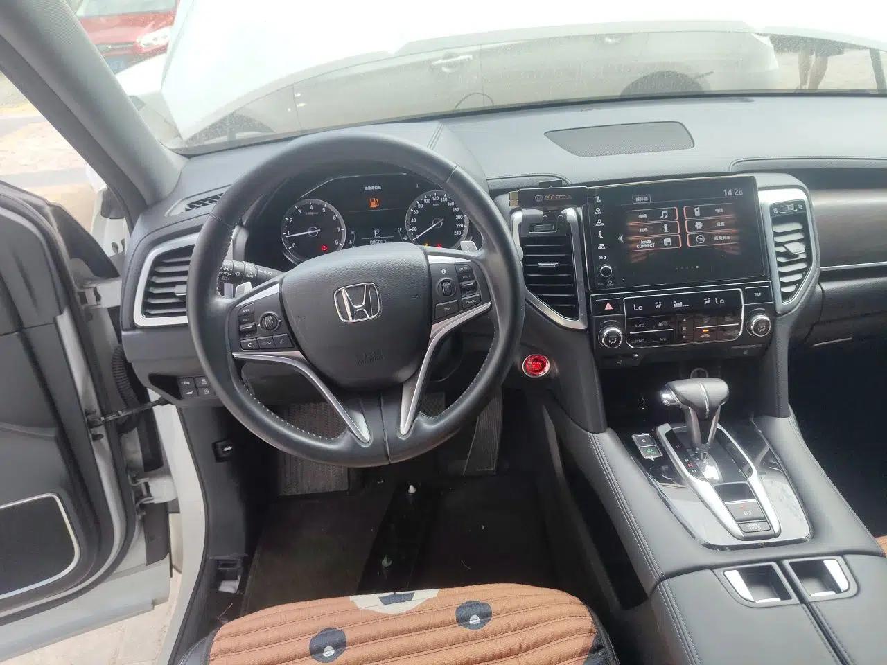 Honda UR-V 2017 240TURBO Two-Wheel Drive Luxury Edition China V — миниатюра 11