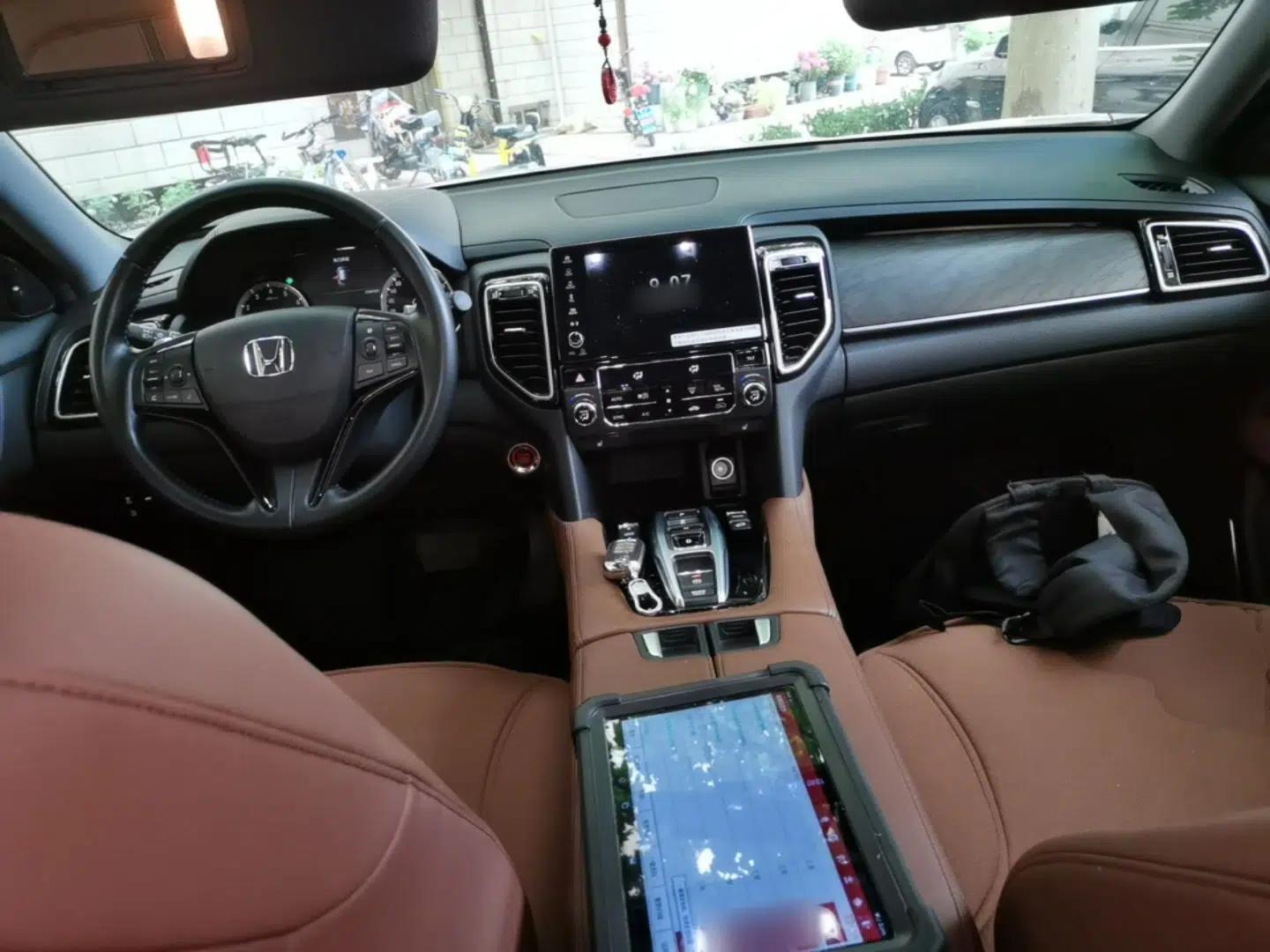 Honda UR-V 2020 370TURBO Two-Wheel Drive Luxury Edition — миниатюра 13