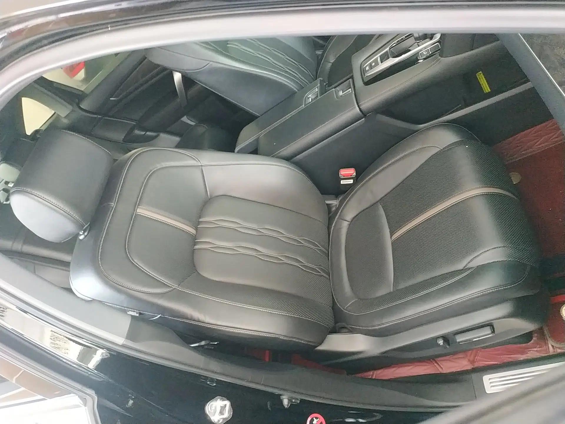 Honda UR-V 2020 240TURBO Two-Wheel Drive Zhiyue Version — миниатюра 23
