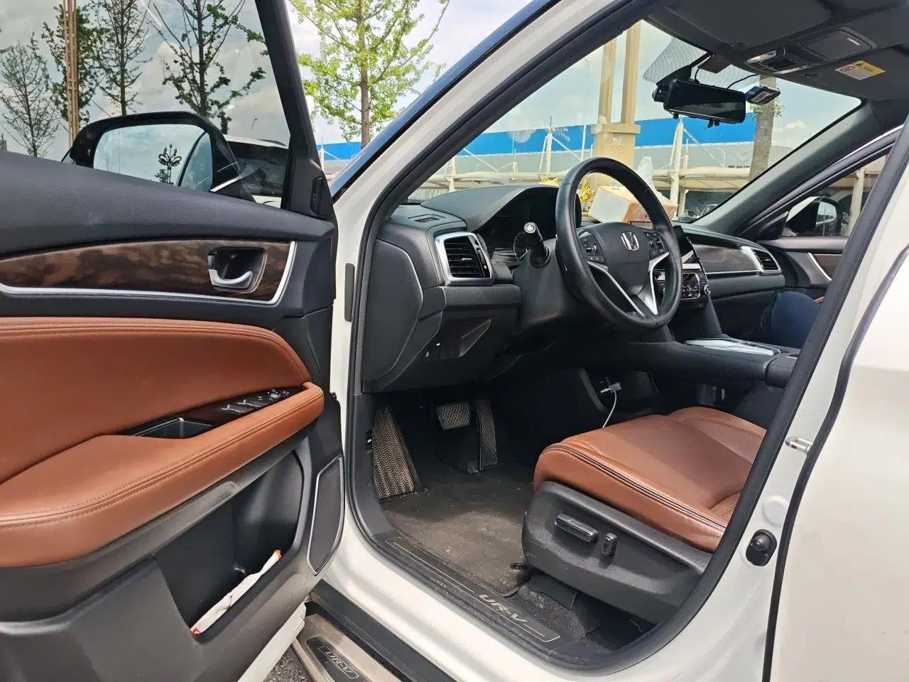 Honda UR-V 2017 370TURBO 2WD Prestige Edition China V — миниатюра 17