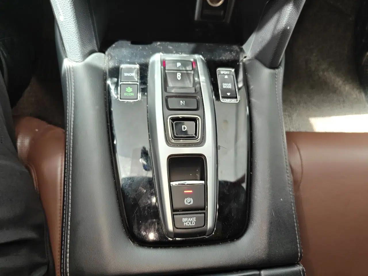 Honda UR-V 2017 370TURBO Four-Wheel Drive Prestige Edition China V — миниатюра 15