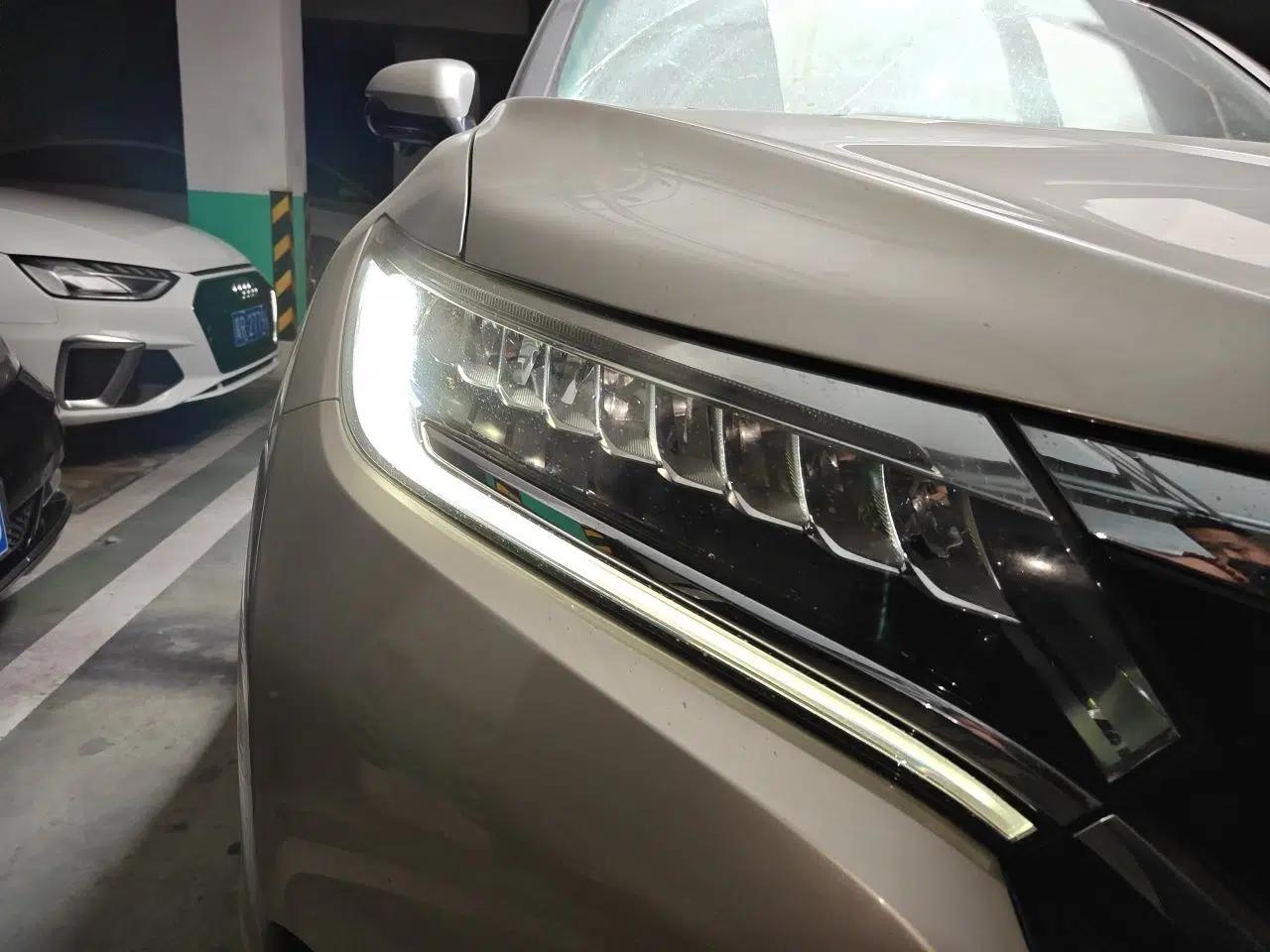 Honda UR-V 2017 370TURBO Four-Wheel Drive Prestige Edition China V — миниатюра 7