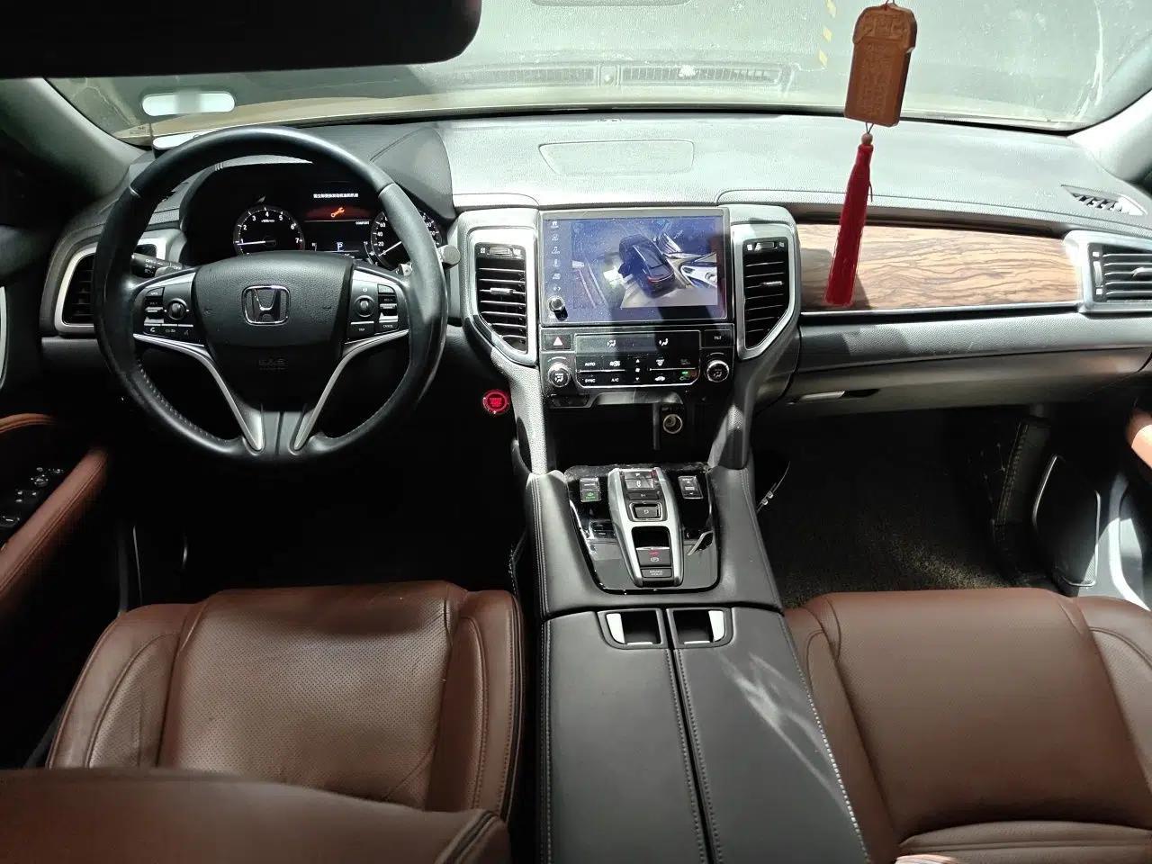 Honda UR-V 2017 370TURBO Four-Wheel Drive Prestige Edition China V — миниатюра 10