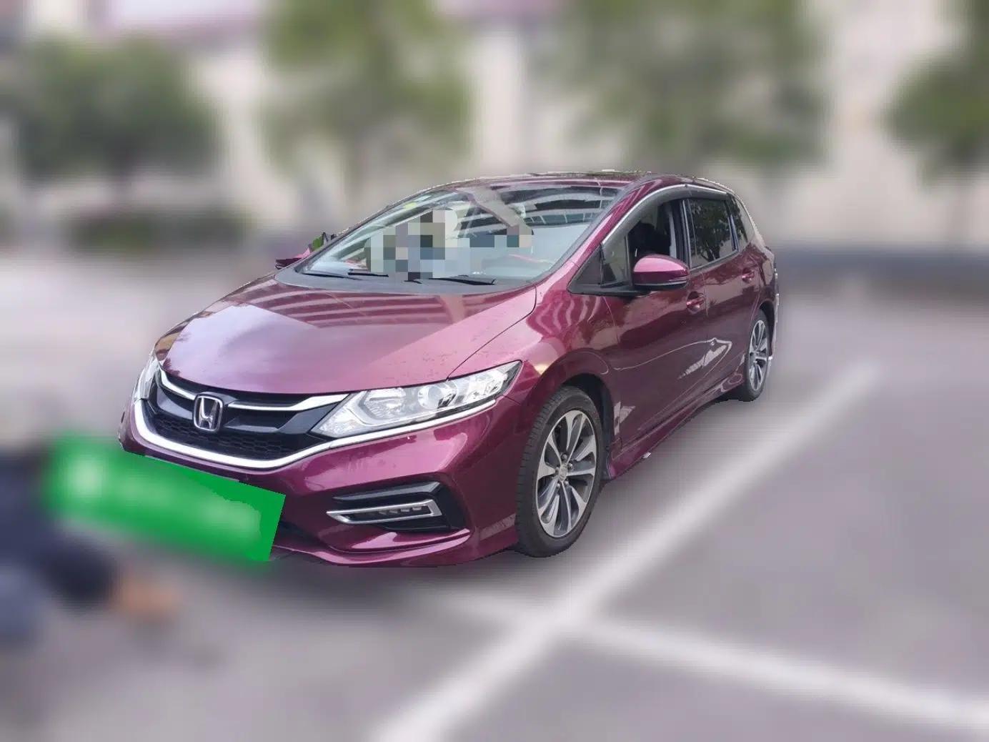 Honda Jade 2017 210TURBO CVT Fashion Edition 5-seater — миниатюра 1