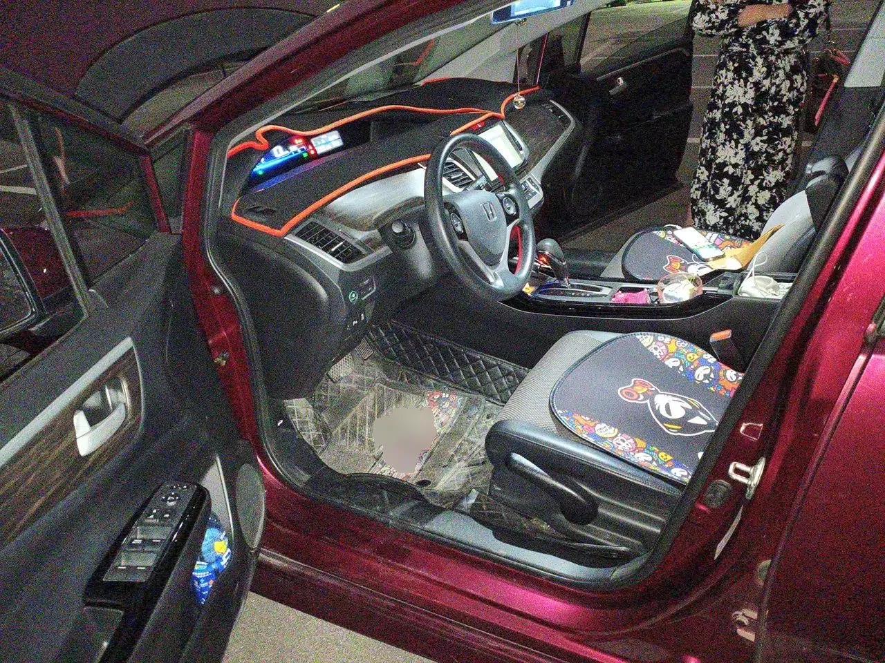 Honda Jade 2017 210TURBO CVT Fashion Edition 5-seater — миниатюра 17