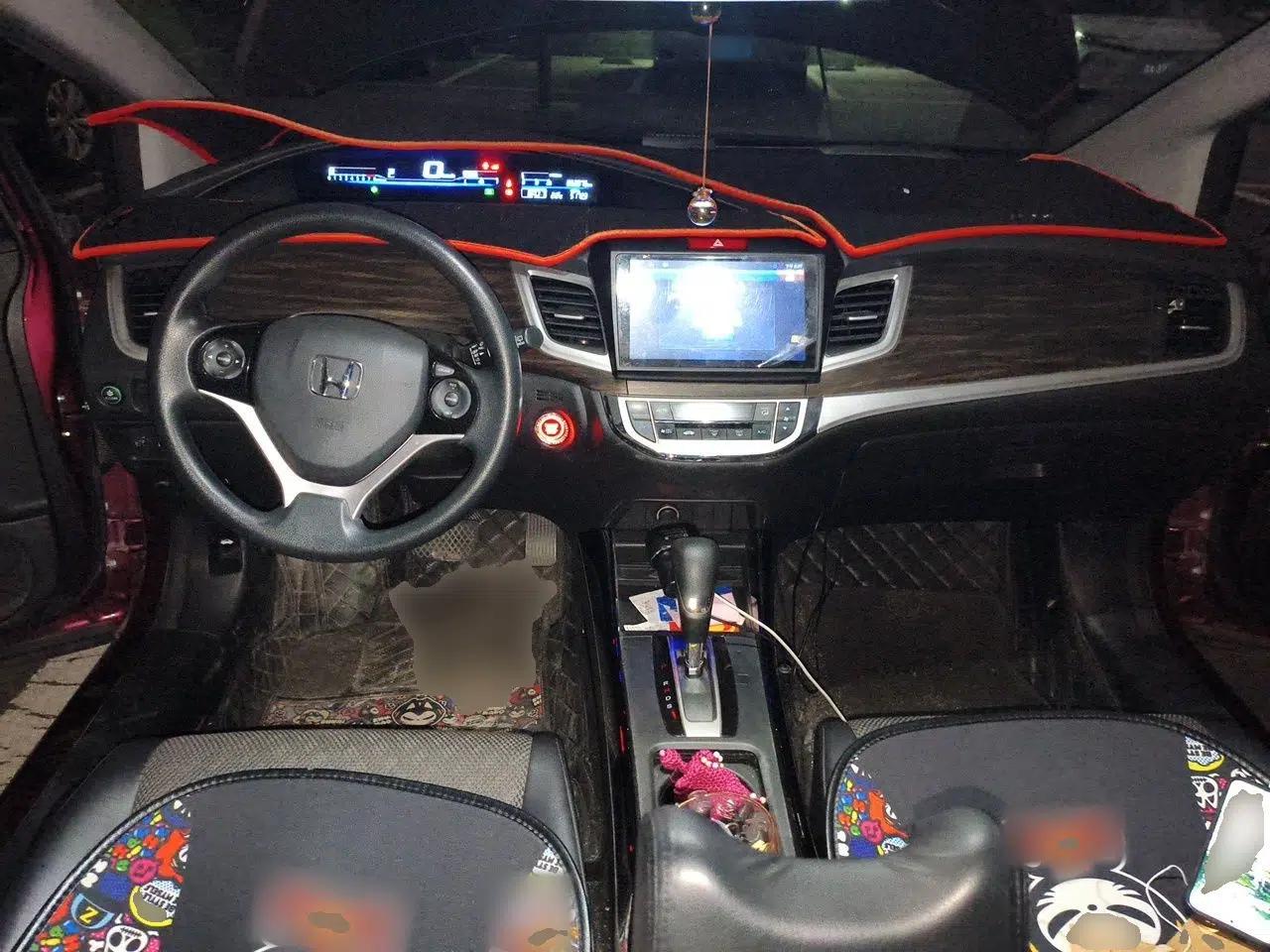 Honda Jade 2017 210TURBO CVT Fashion Edition 5-seater — миниатюра 10