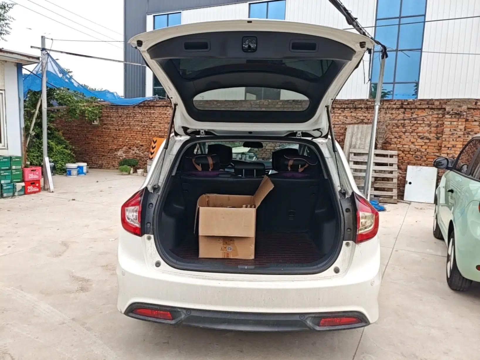 Honda Jade 2014 1.8L CVT Luxury Prestige Edition 5 Seats — миниатюра 22