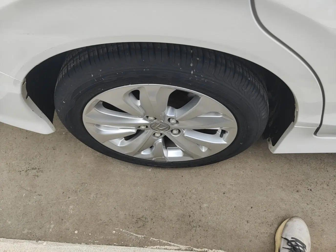 Honda Jade 2017 1.8L automatic Comfort version 5 seats — миниатюра 10
