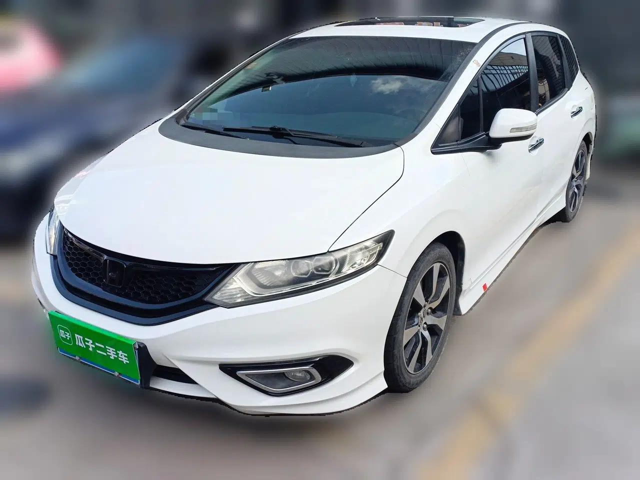 Honda Jade 2013 1.8L CVT Luxury Edition 5 seats — миниатюра 1