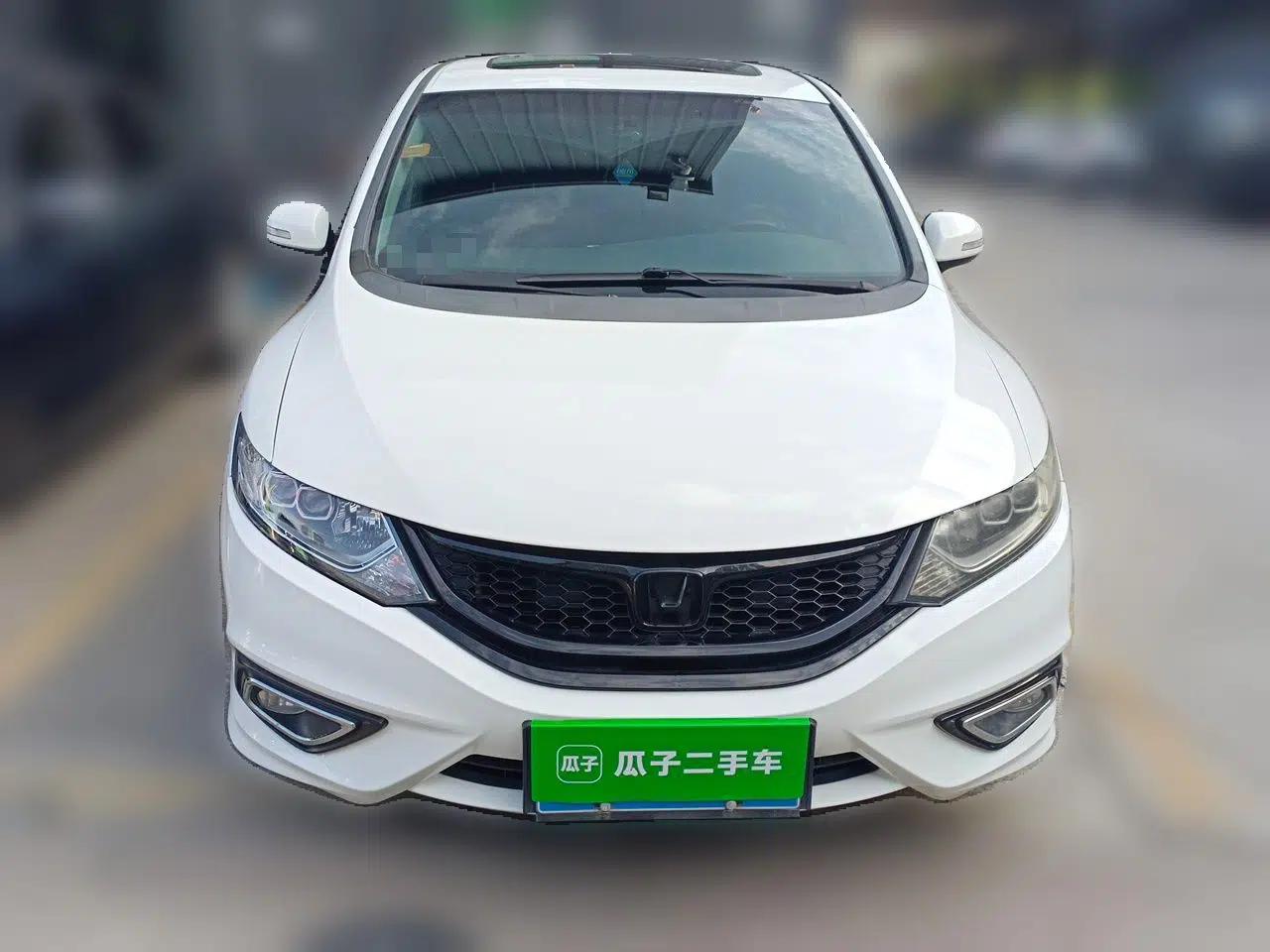 Honda Jade 2013 1.8L CVT Luxury Edition 5 seats — миниатюра 2